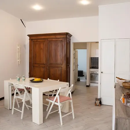 Vegetti #19 Apartment *